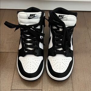 Nike Dunk High Retro in White & Black